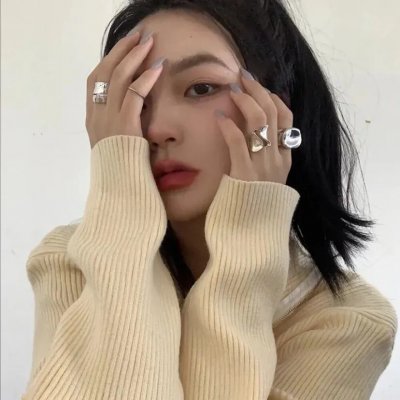 姊姊妹妹站起来